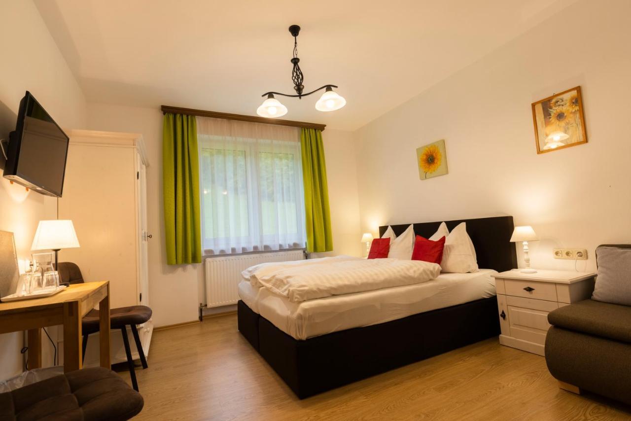 Alpenhotel Ensmann Lassing  Экстерьер фото